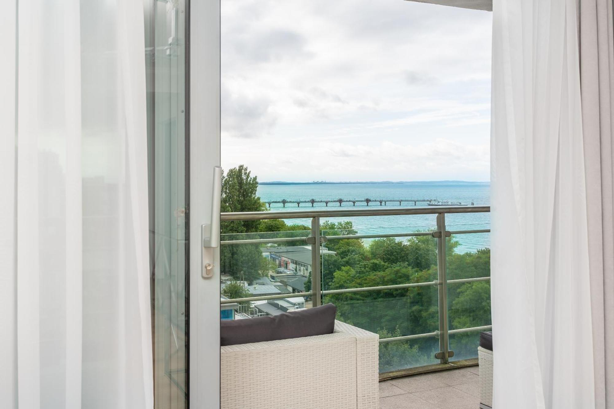 Your Holidays Promenada Gwiazd 28 ミエンジズドロイェ エクステリア 写真